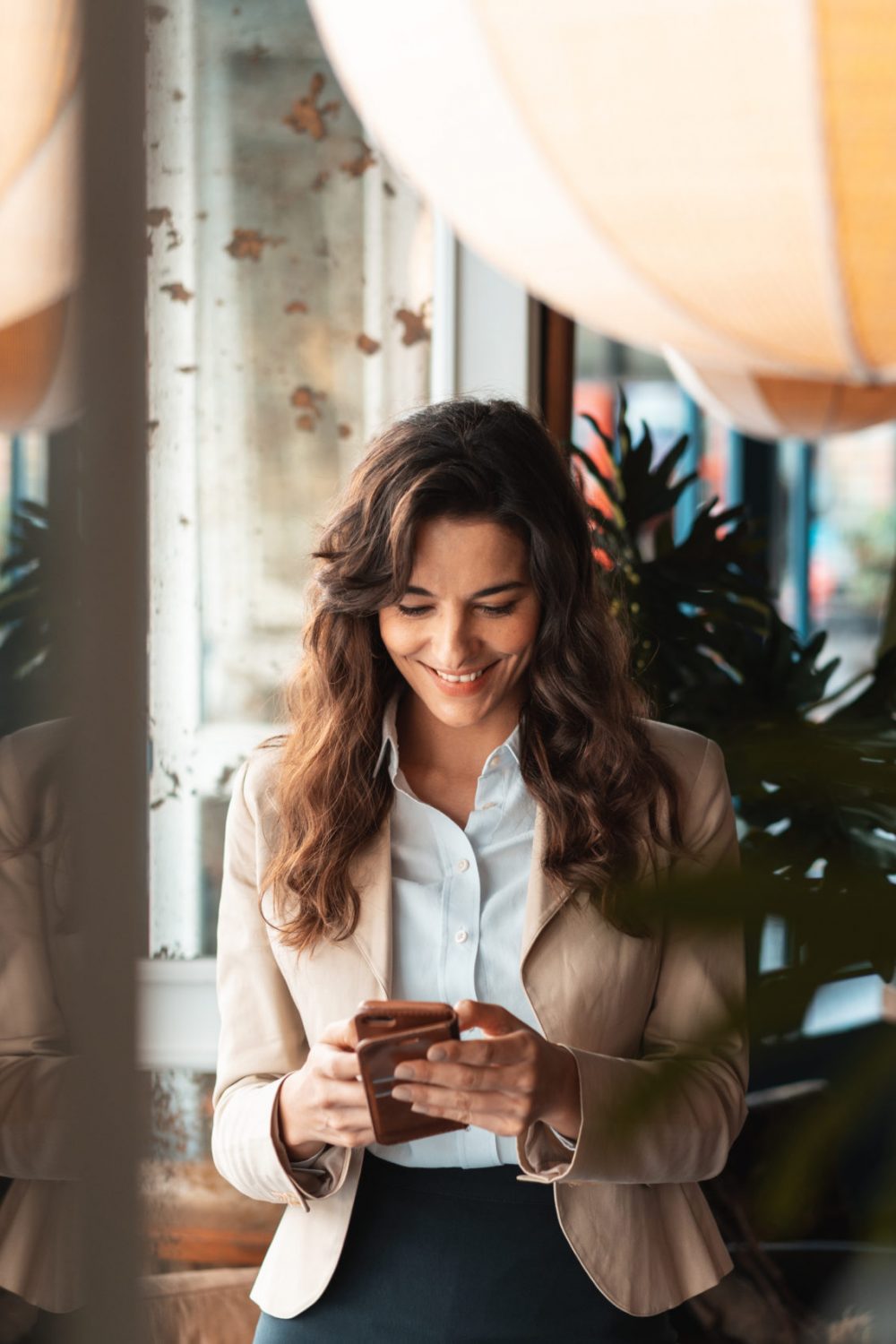 Women, Using Phone, Mobile App, Typing, Technology